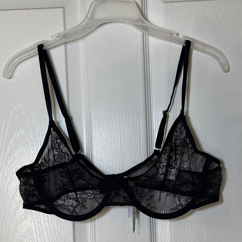 Urban outfitters lace bra size lg